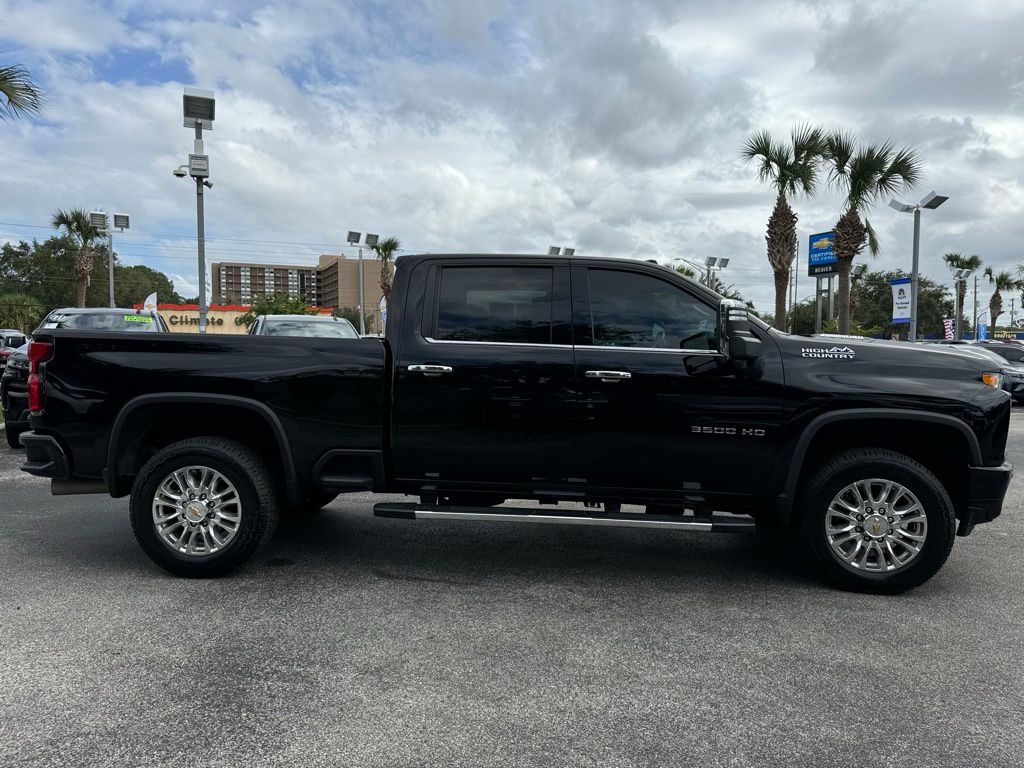 2021 Chevrolet Silverado 3500HD High Country 9