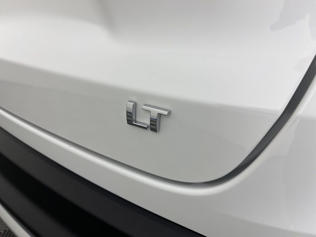 Thumbnail: 2026 Chevrolet Trax - 17