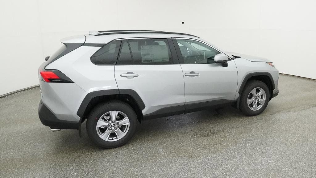 Thumbnail: 2025 Toyota RAV4 - 10