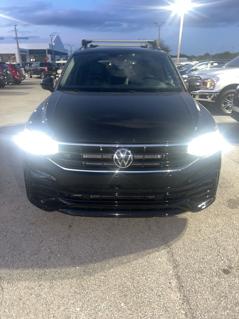 2023 Volkswagen Tiguan 2.0T SE R-Line Black 3