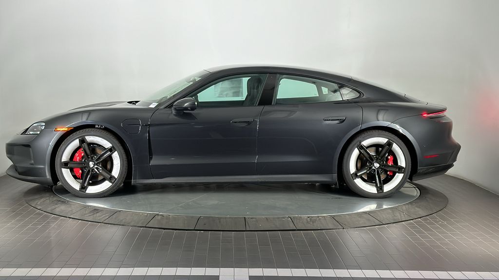 Thumbnail: 2025 Porsche Taycan - 2