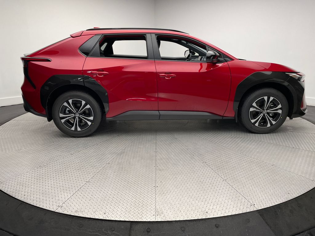 2025 Toyota bZ4X XLE 4