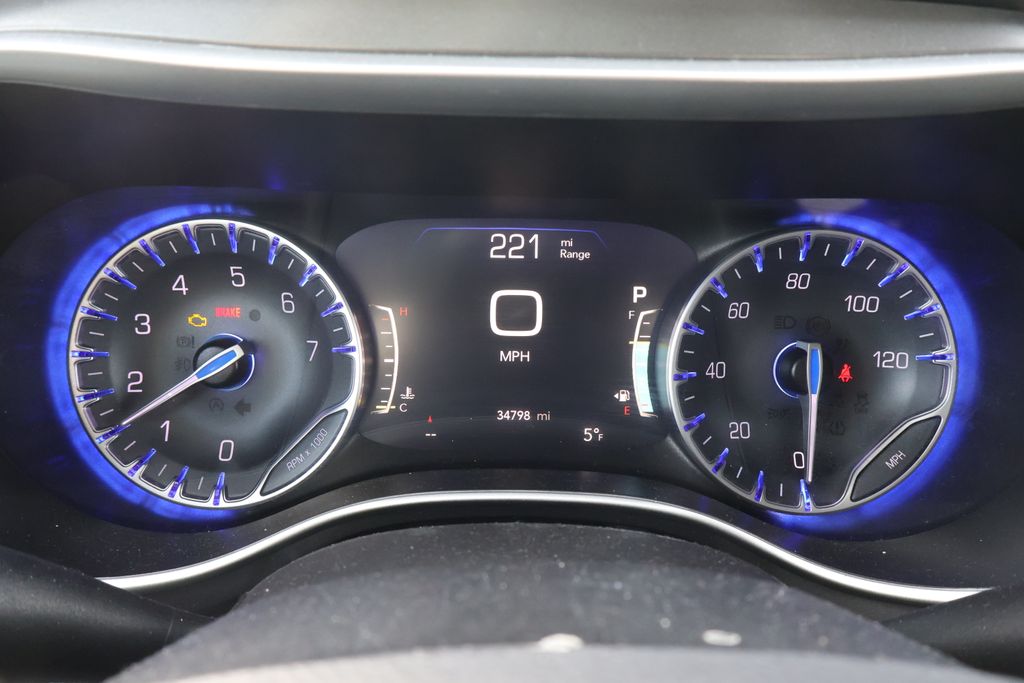 Thumbnail: 2024 Chrysler Pacifica - 20