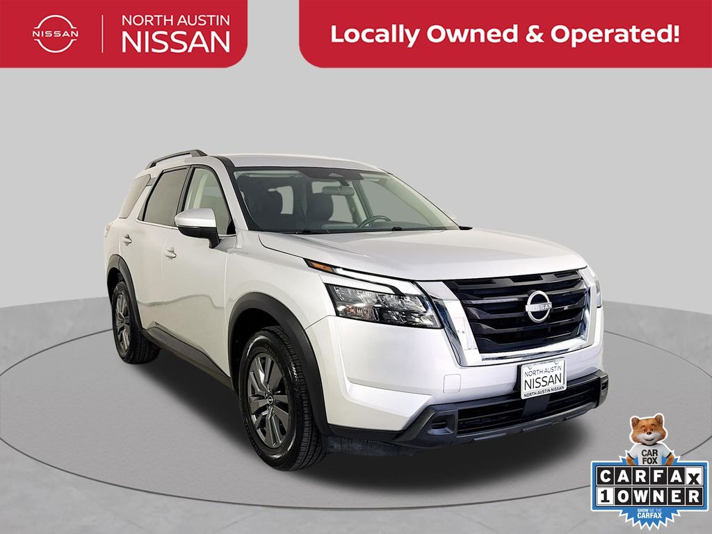 Brilliant Silver Metallic 2025 Nissan Pathfinder SUV / Crossover Front-Wheel Drive 9-Speed Automatic