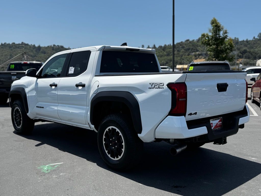 2025 Toyota Tacoma TRD Off-Road Double Cab photo 4