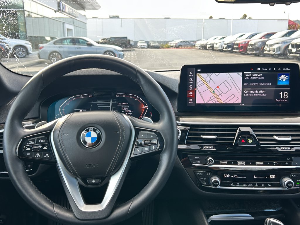 Thumbnail: 2023 BMW 5 Series - 17