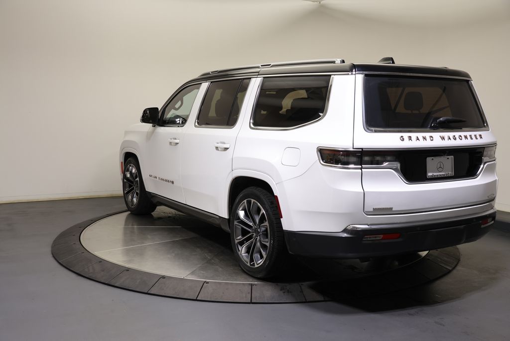 Thumbnail: 2022 Jeep Grand Wagoneer - 5