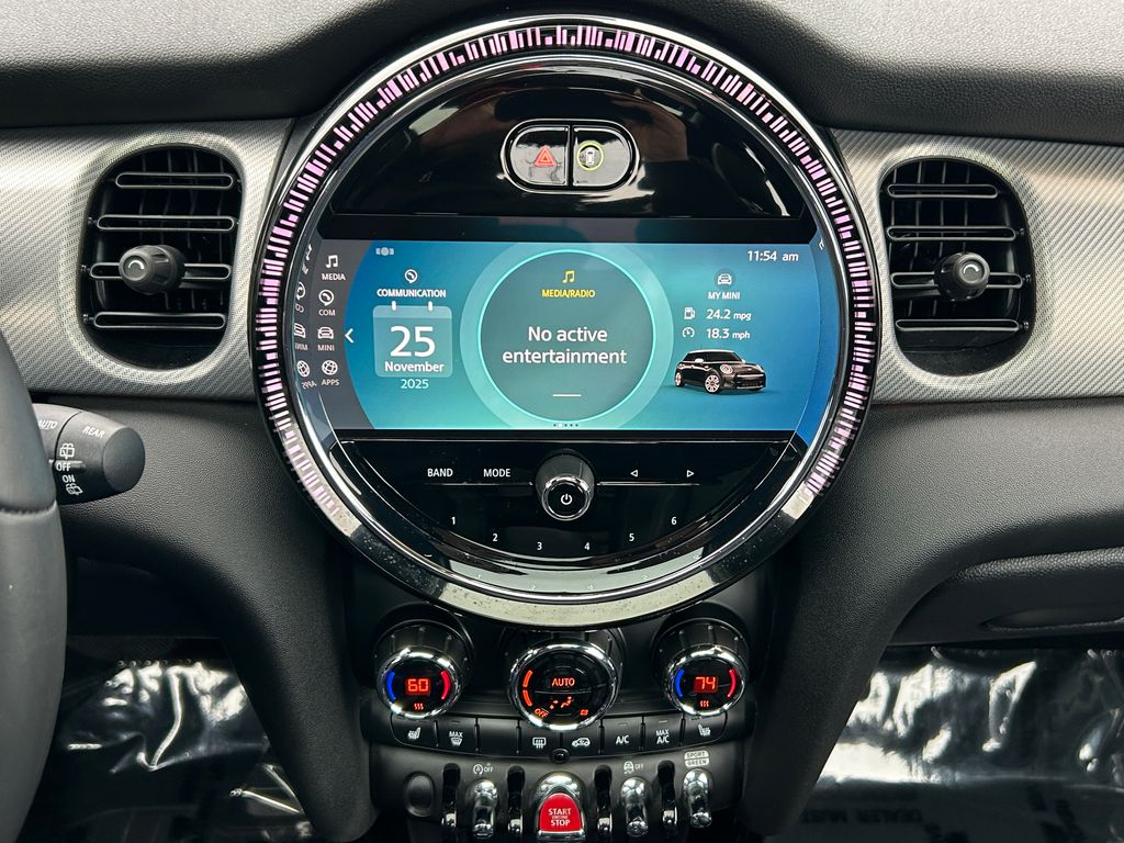 Thumbnail: 2023 MINI Cooper - 24