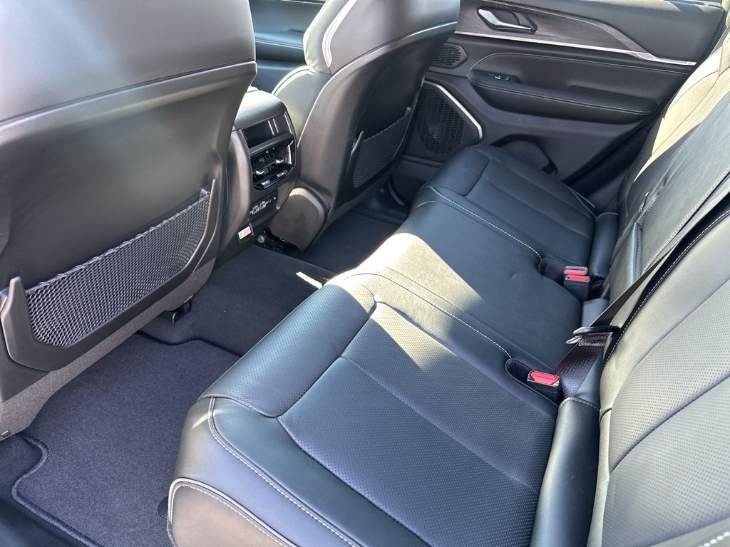 New Car 2025 Jeep Grand Cherokee  Overland For Sale Under $70,000 In Austin, Texas