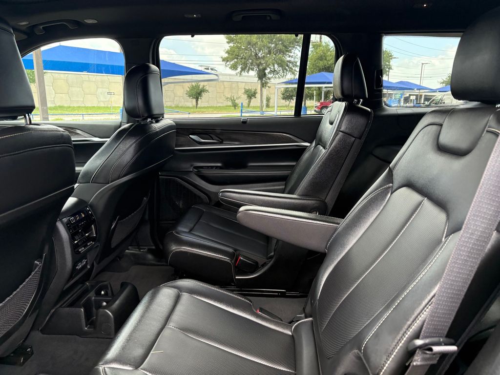 Used Car 2024 Jeep Grand Cherokee L  Limited For Sale Under $35,000 In San Marcos, Texas