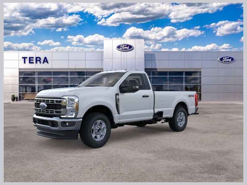 Oxford White 2026 Ford F-250 Super Duty Pickup Truck Four-Wheel Drive Automatic