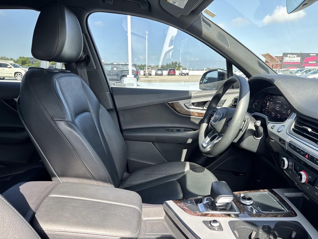 2019 Audi Q7 - 9