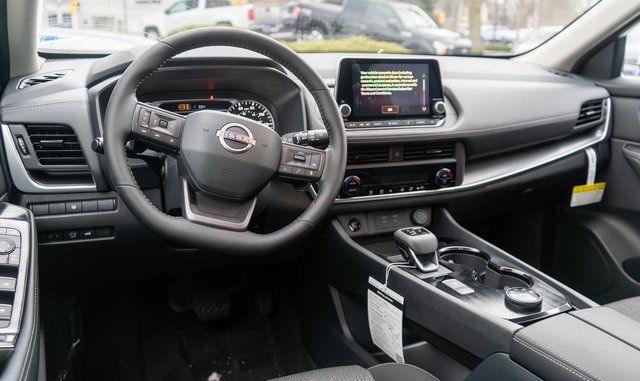 2026 Nissan Rogue SV - 10
