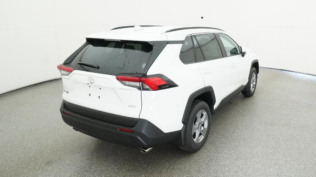 Thumbnail: 2025 Toyota RAV4 - 31
