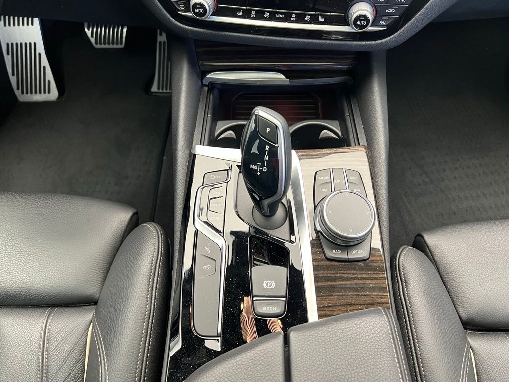2020 BMW 5 Series 540i 13