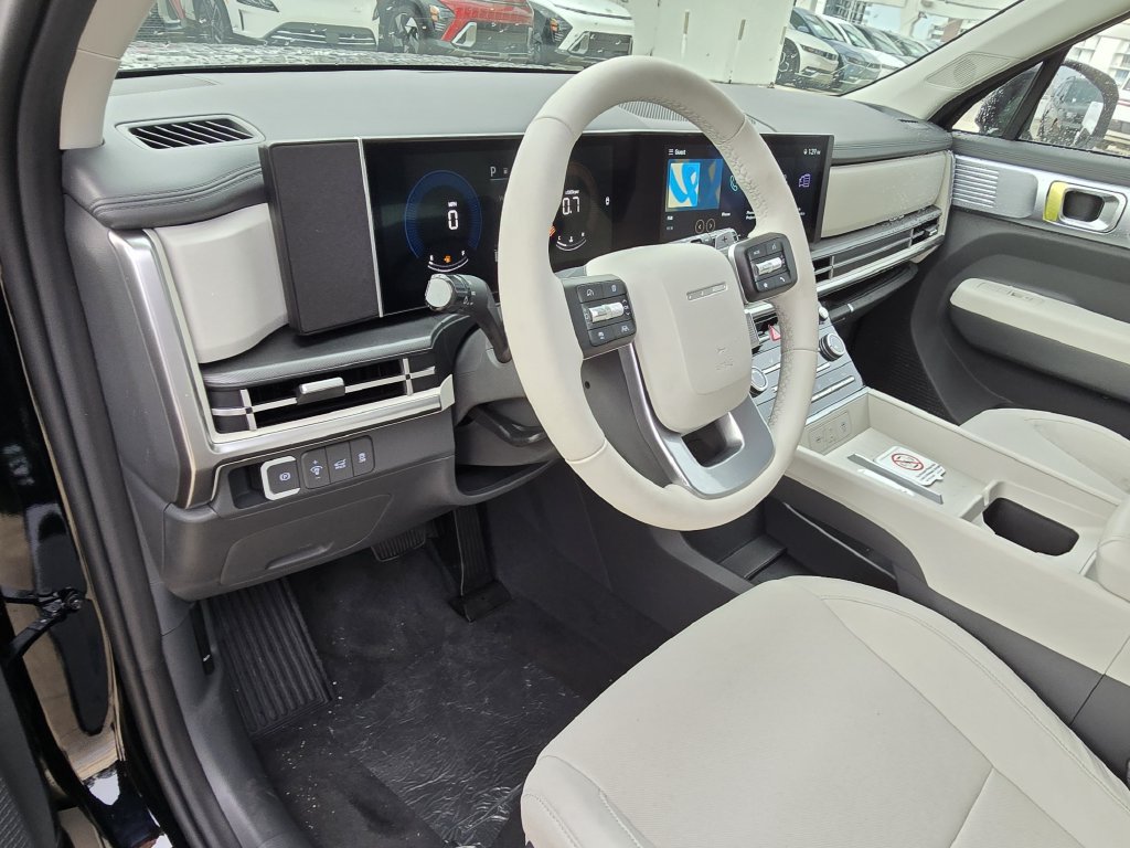 New 2027 Silver Hyundai SE image 21