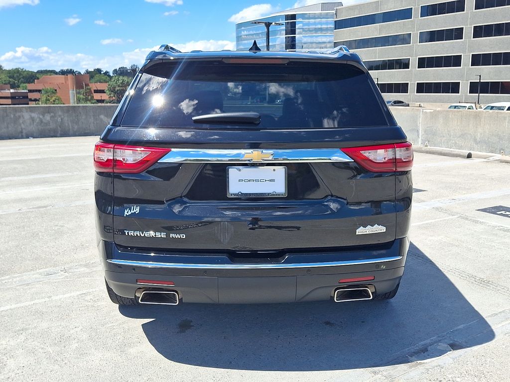 Thumbnail: 2018 Chevrolet Traverse - 9