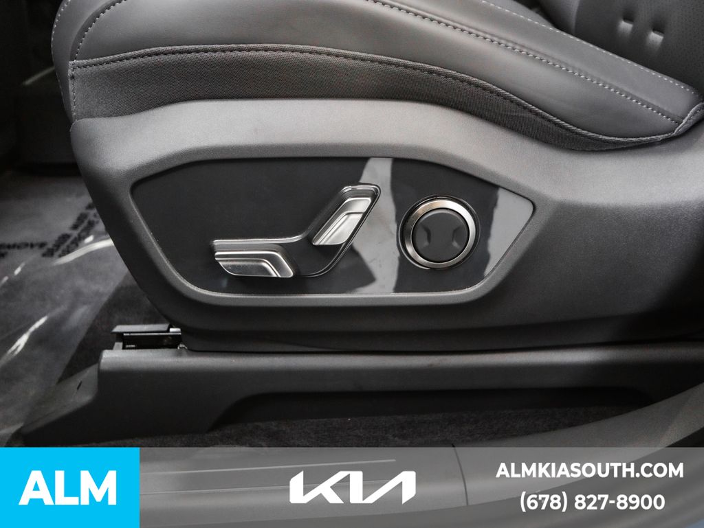 2024 Kia EV9 Wind photo 23