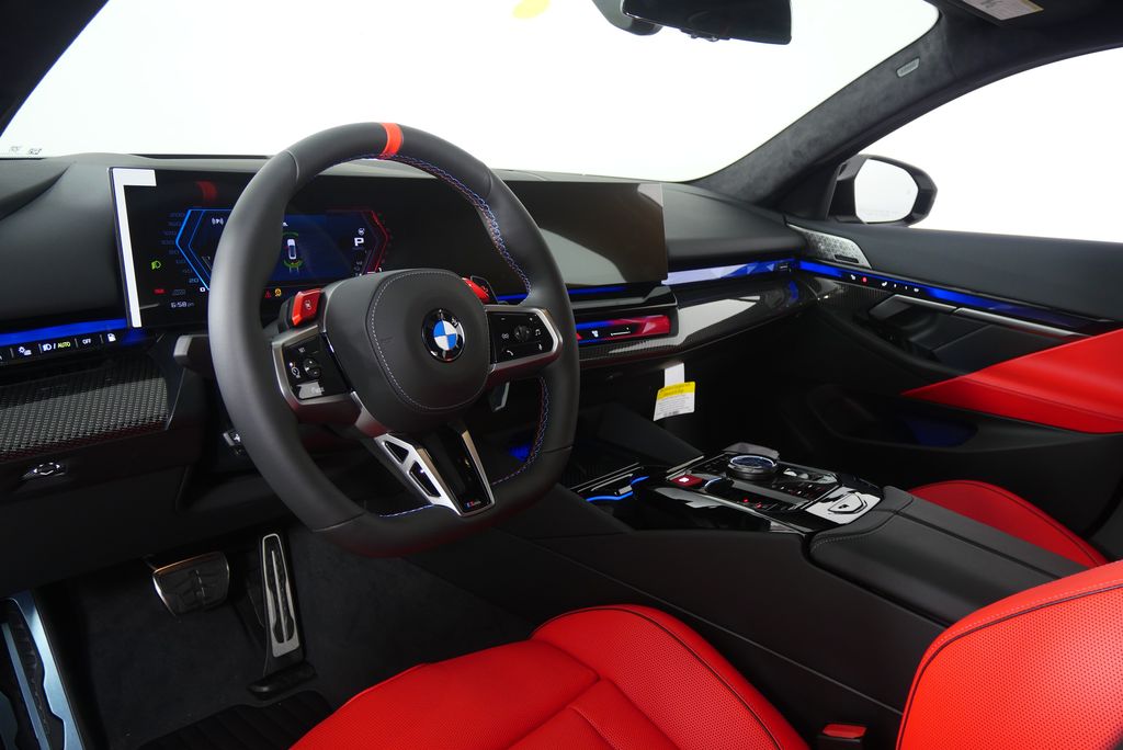 Thumbnail: 2026 BMW M5 - 16