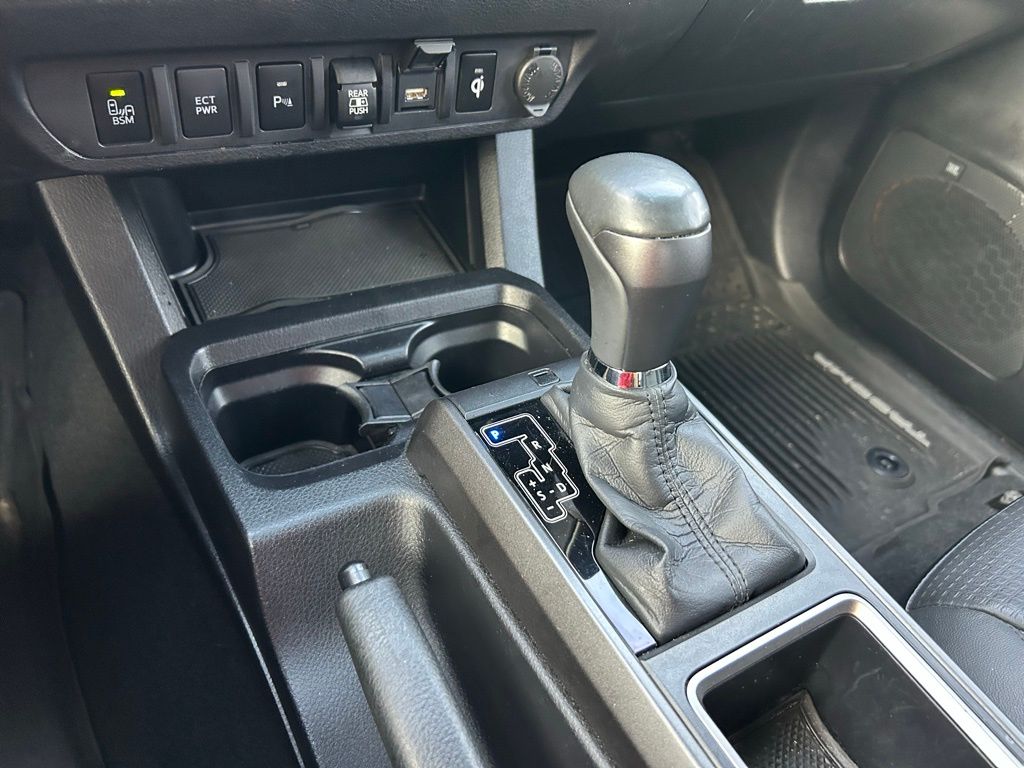 Thumbnail: 2022 Toyota Tacoma - 27