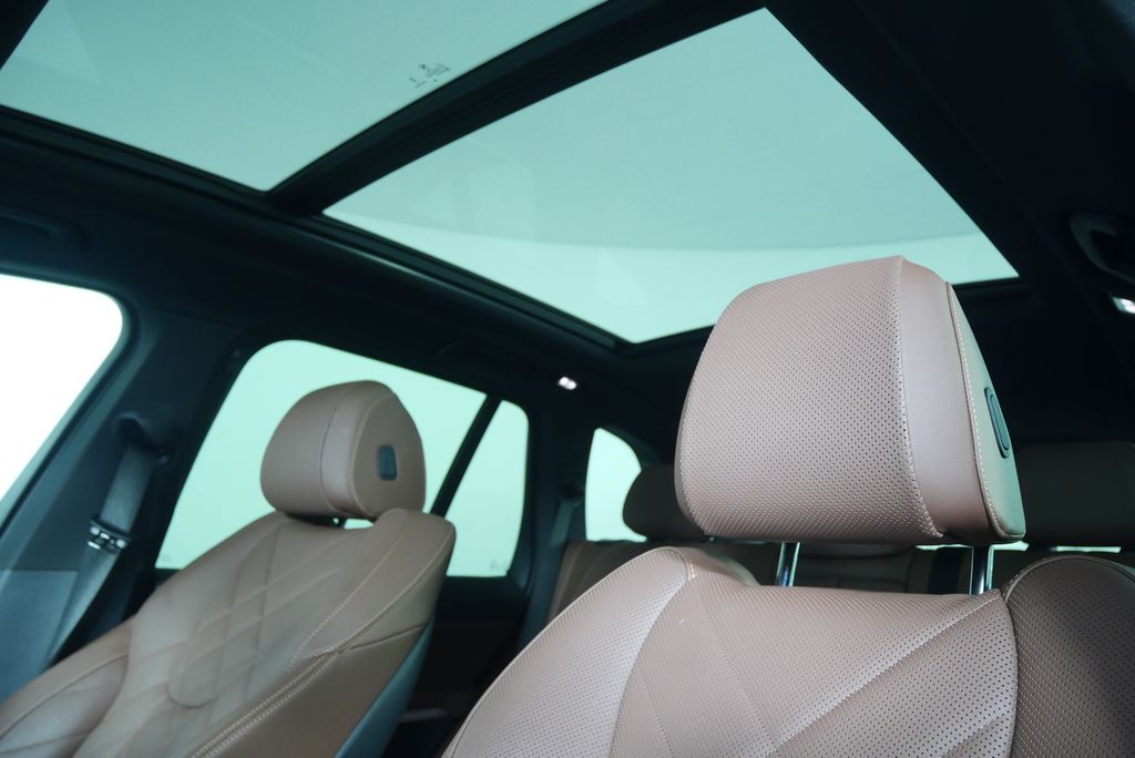 Thumbnail: 2025 BMW X5 - 12