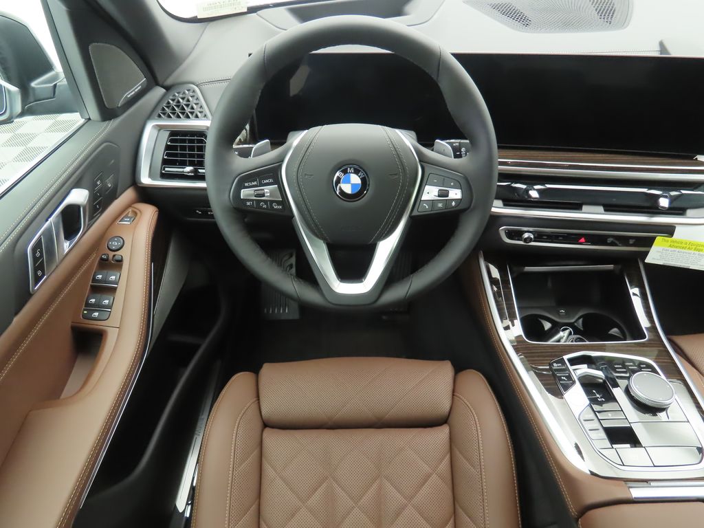 Thumbnail: 2026 BMW X5 - 10