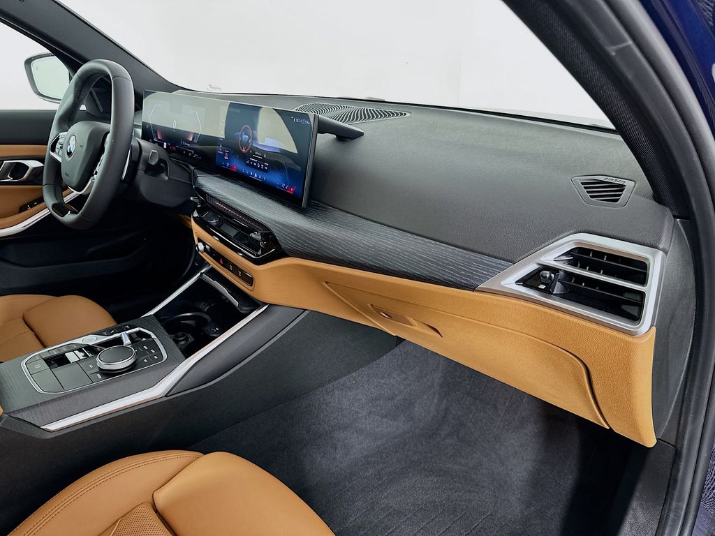 Thumbnail: 2025 BMW 3 Series - 31