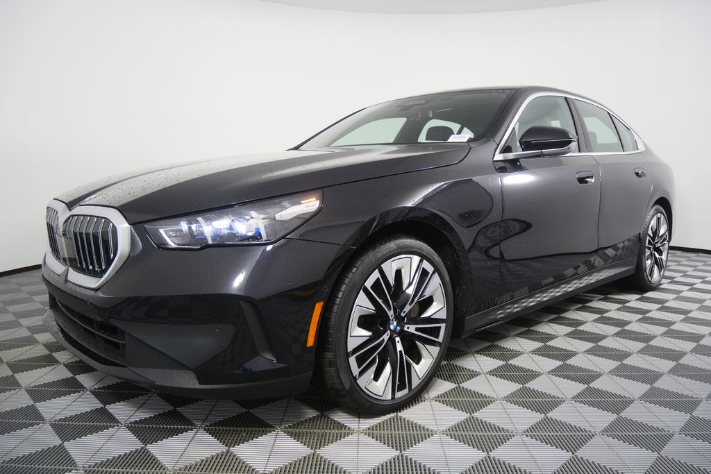 Thumbnail: 2025 BMW 5 Series - 7