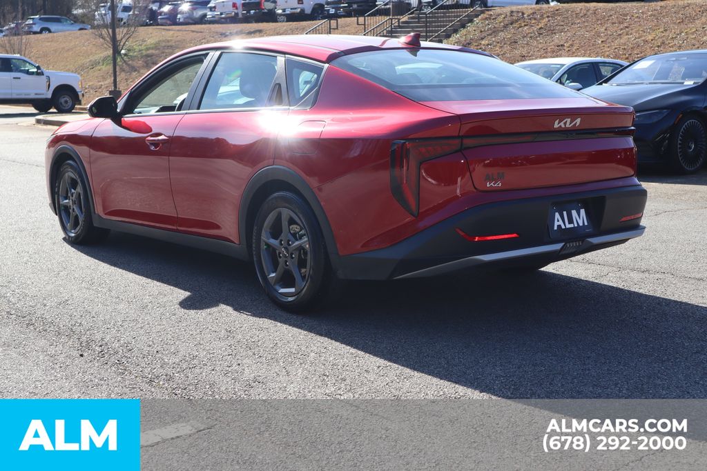 Used 2025 Red Kia LXS image 7
