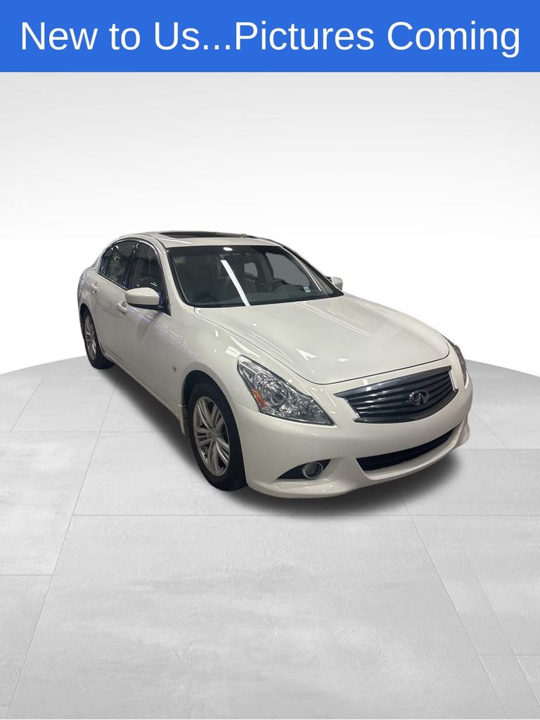2015 INFINITI Q40 3.7 RWD
