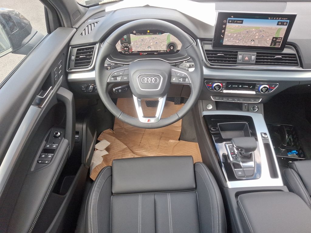 2025 Audi Q5  8