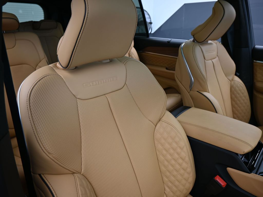 New 2026 Bright White Clearcoat Jeep Summit image 43