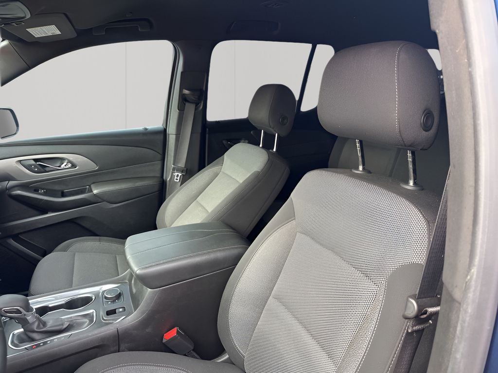 Used Car 2023 Chevrolet Traverse  Lt For Sale Under $25,000 In Austin, Texas