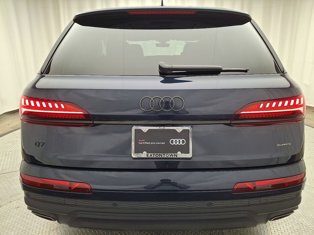 Thumbnail: 2025 Audi Q7 - 5