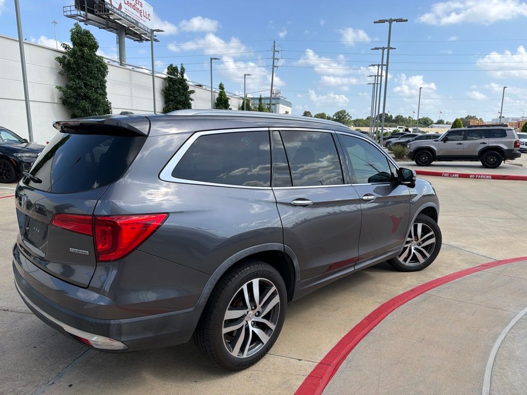 2017 Honda Pilot Touring Gray at Community Honda