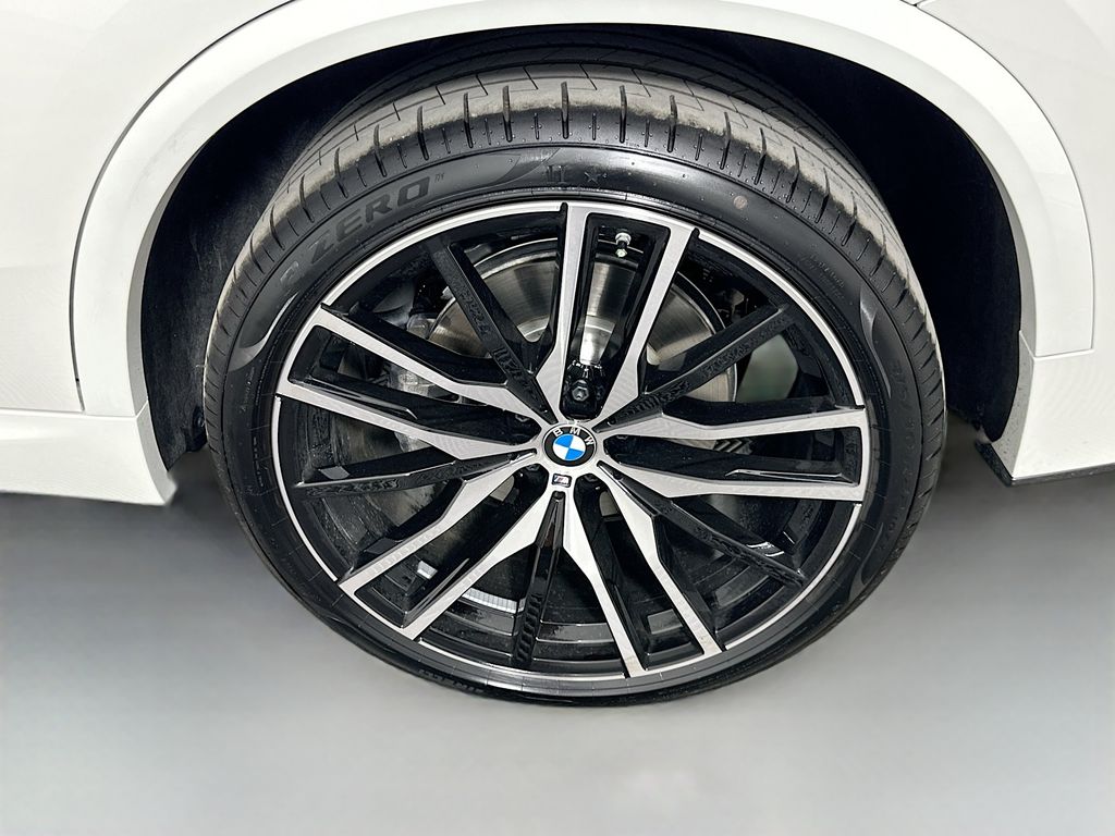 Thumbnail: 2026 BMW X5 - 23