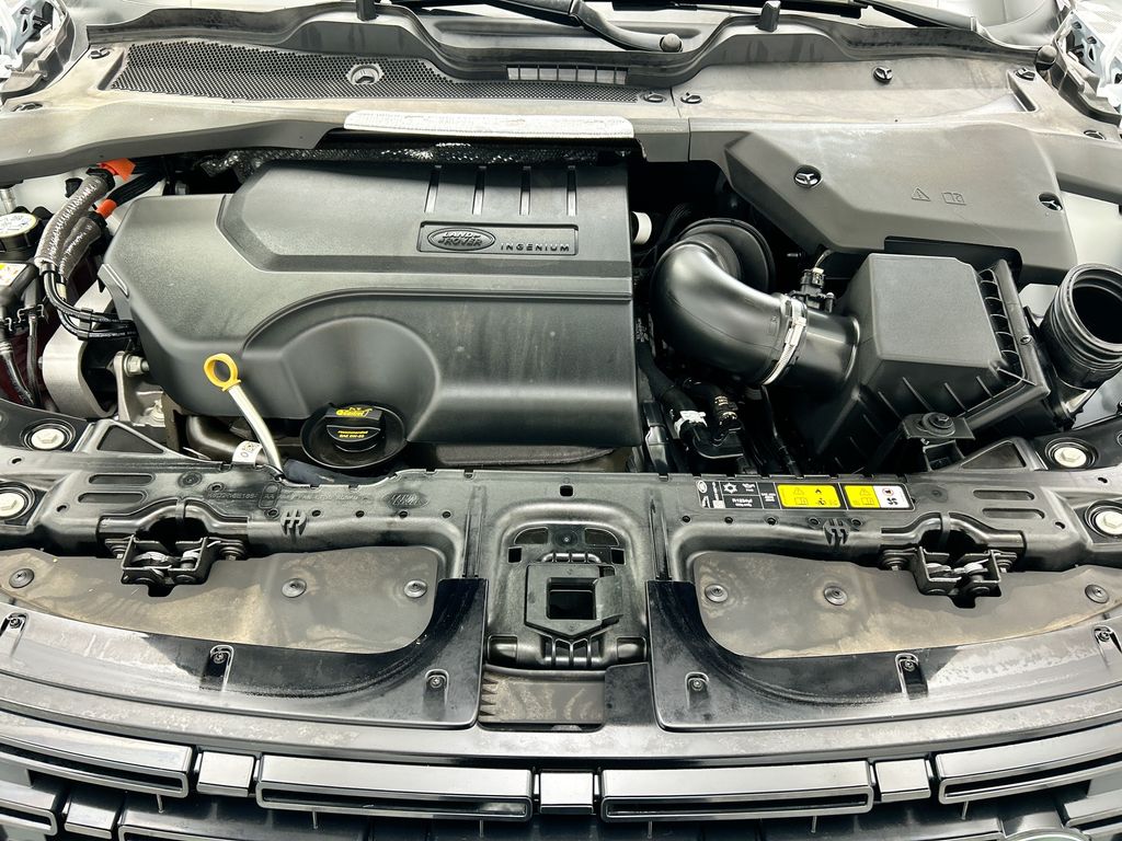 Thumbnail: 2025 Land Rover Range Rover Evoque - 28