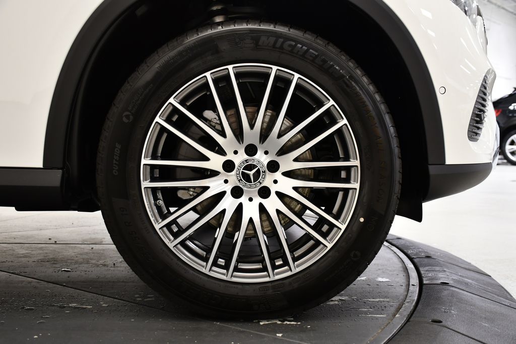 Thumbnail: 2026 Mercedes-Benz GLC - 16