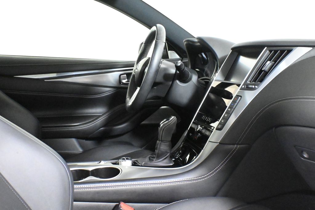 Thumbnail: 2018 INFINITI Q60 - 30