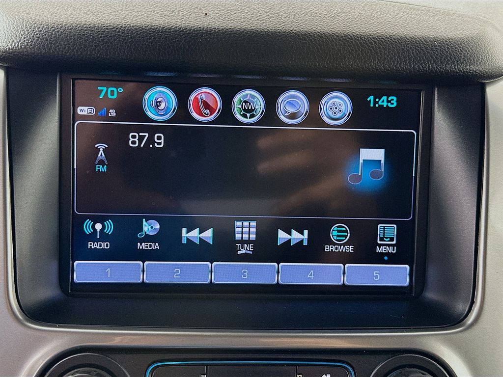 Thumbnail: 2017 Chevrolet Tahoe - 15