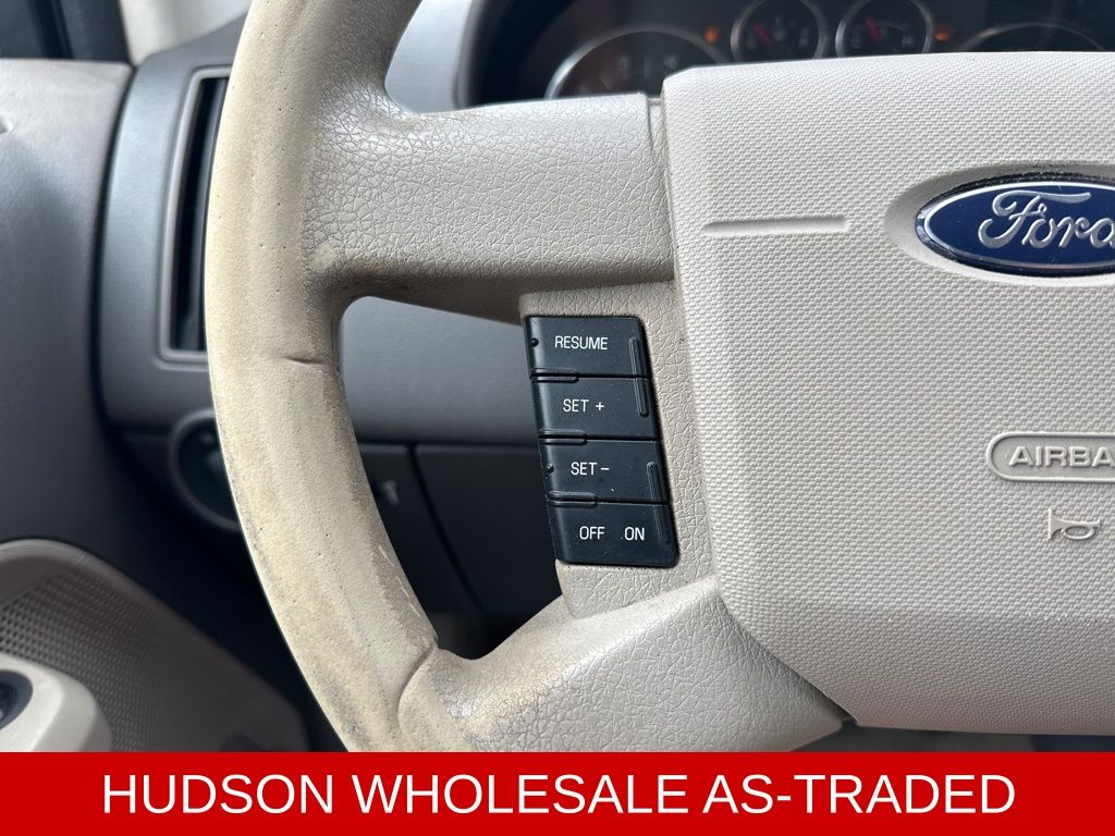 2009 Cinnamon Clearcoat Metallic Ford Edge SE FWD SUV