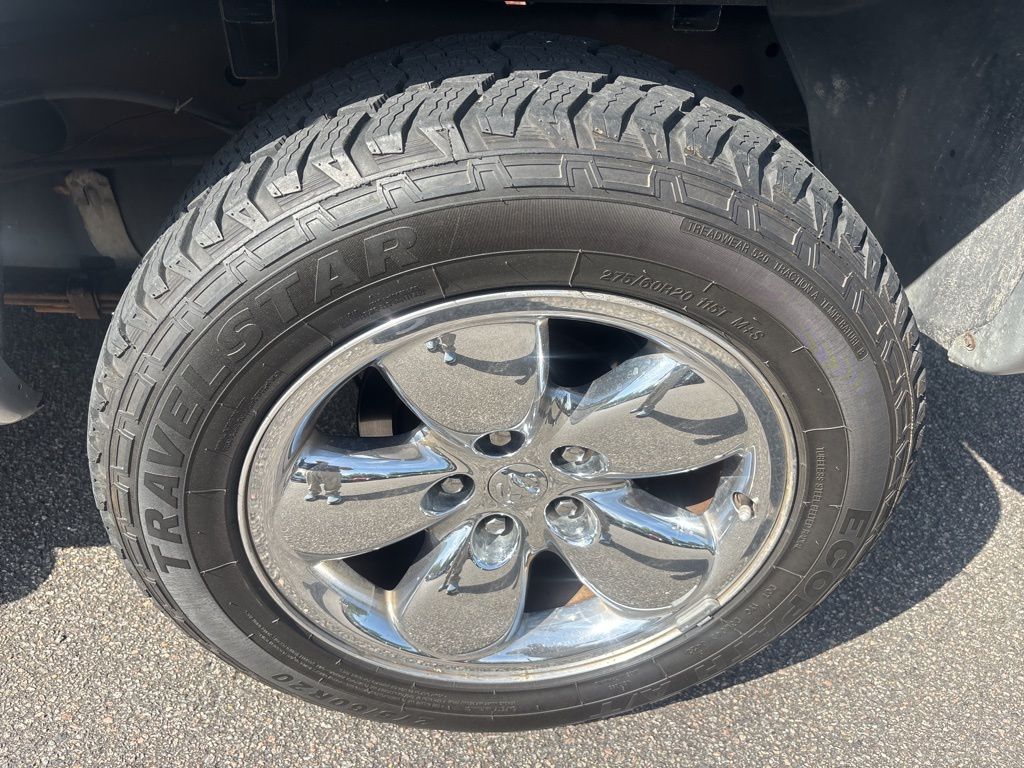 Used 2004 Black Dodge SLT image 14