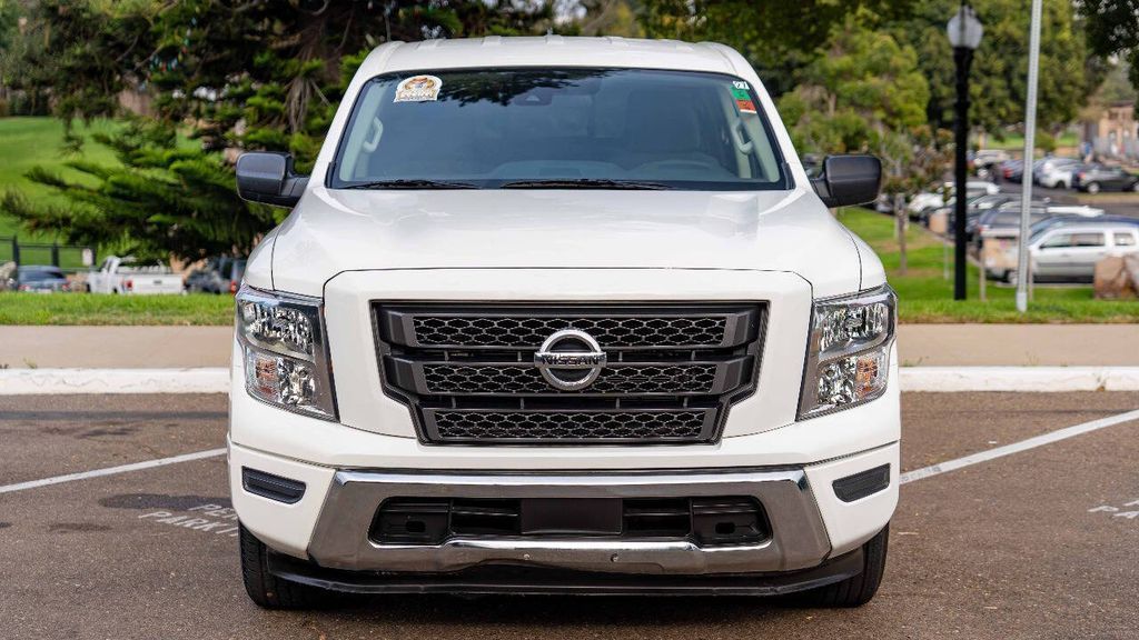 Used 2022 Nissan Titan SV 4D Crew Cab