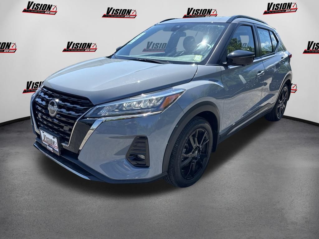 2024 Nissan Kicks SR FWD