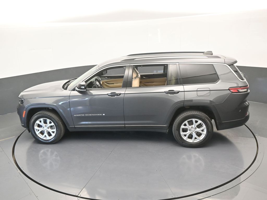 Used 2023 Baltic Gray Metallic Clearcoat Jeep Limited image 56