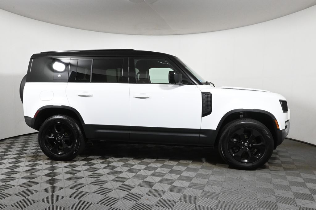 Thumbnail: 2024 Land Rover Defender - 9