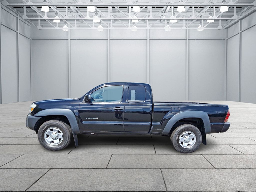 Thumbnail: 2014 Toyota Tacoma - 7