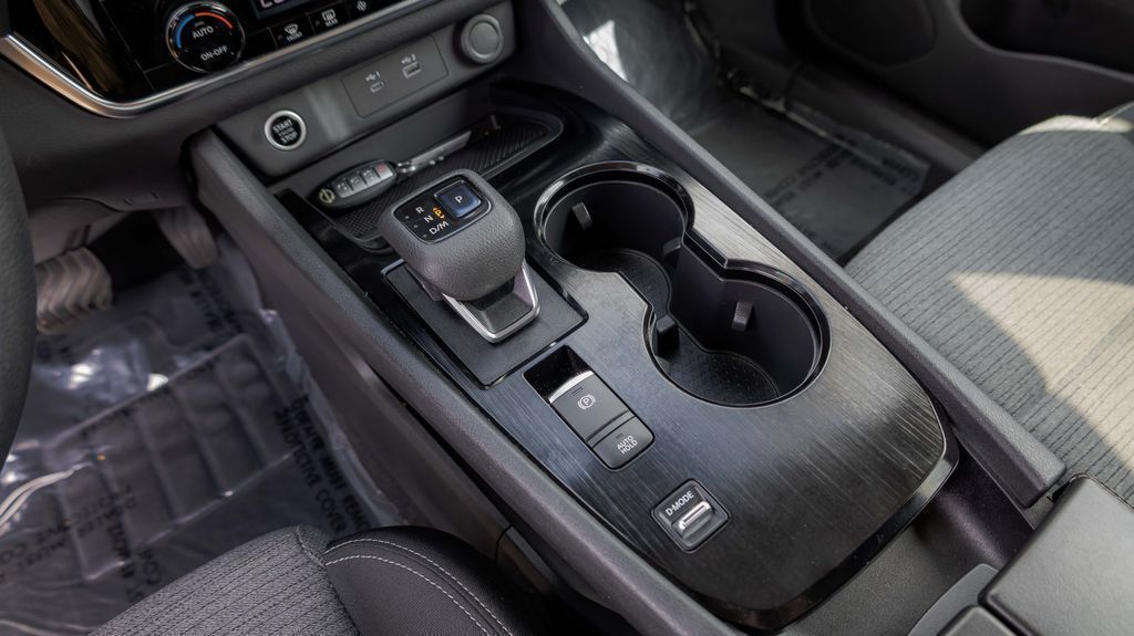 Used 2022 Nissan Rogue SV 4D Sport Utility