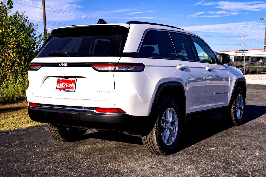 New Car 2025 Jeep Grand Cherokee  Laredo X For Sale Under $40,000 In Taylor, Texas