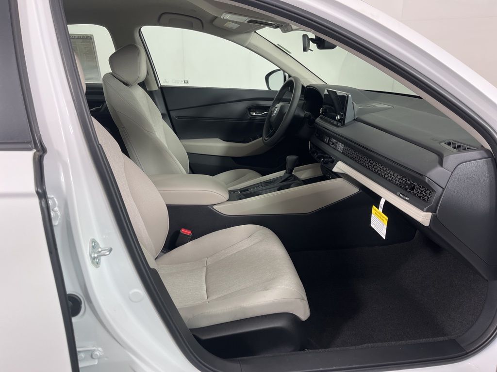 2025 Honda Accord LX 5